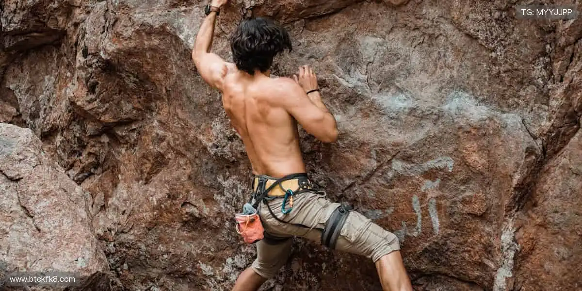 扑克游戏首选阵地：海量牌局全收录，实时互动不缺席